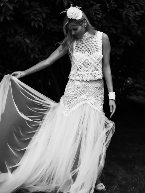 Lindo y exuberante falda de crochet y tul, es una propuesta moderna y deslumbrante para novias con mucha actitud.